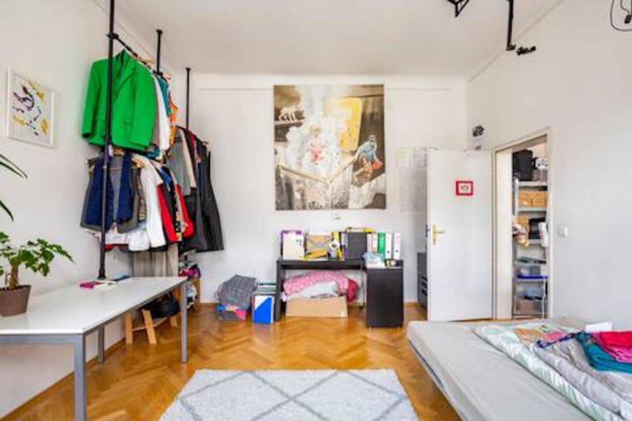 Fro-Media - Streetside Room 2 - Community Space Vienna Exterior photo